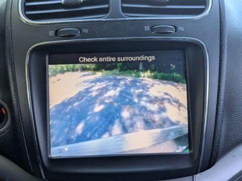 Used 2020 Dodge Journey Crossroad FWD image 38