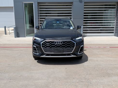 Certified 2023 Audi Q5 2.0T Premium w/ Convenience Package AWD/4WD image 3