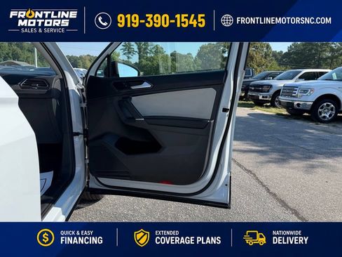 Used 2018 Volkswagen Tiguan SE FWD image 13
