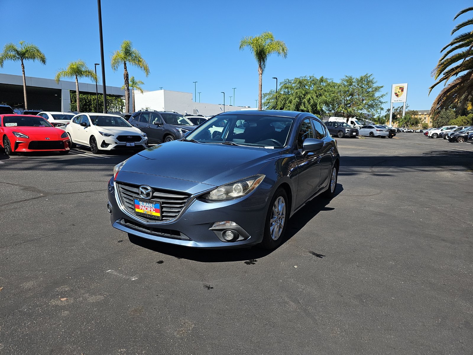 Used 2015 MAZDA MAZDA3 i Touring w/ Technology Package FWD image 3