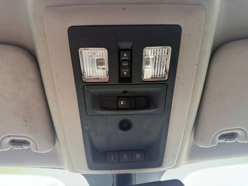 Used 2015 RAM 2500 Laramie w/ Black Appearance Group image 34