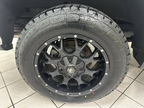 Certified 2022 Chevrolet Silverado 1500 RST image 18