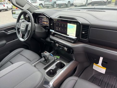 New 2026 GMC Sierra 1500 SLT w/ SLT Premium Package image 10