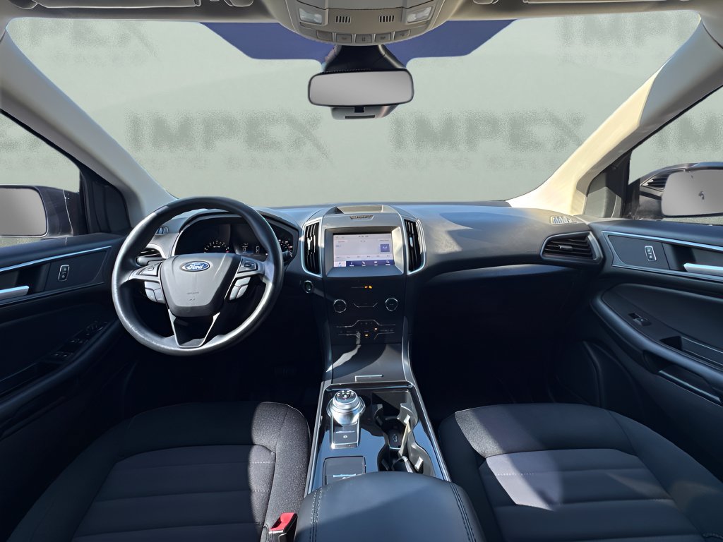 Used 2020 Ford Edge SE FWD image 12