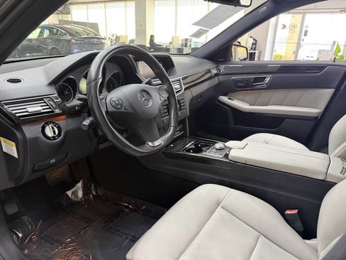 Used 2010 Mercedes-Benz E 350 Sedan w/ Premium 1 Pkg image 19