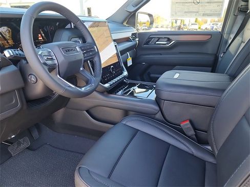 New 2026 GMC Yukon XL Denali image 13