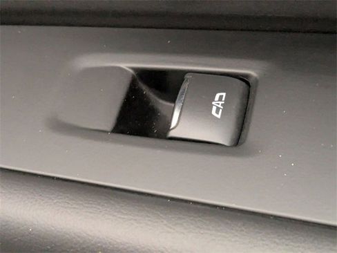 Used 2021 Chevrolet Tahoe Premier image 35