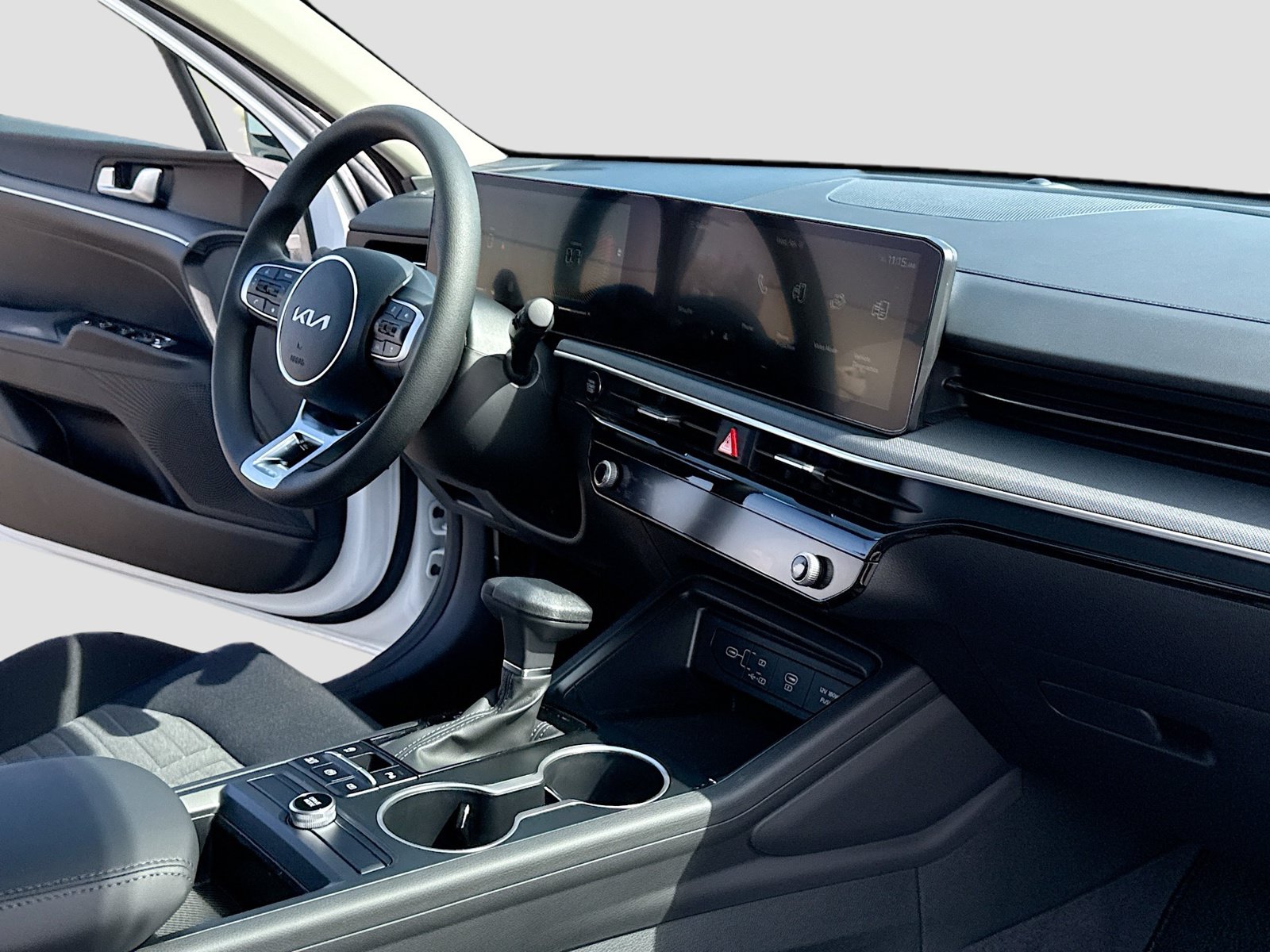 New 2026 Kia K5 LXS FWD image 5