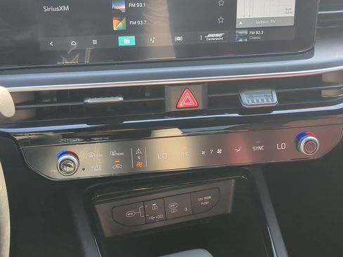Certified 2025 Kia K5 GT-Line w/ GT-Line Premium Package FWD image 17