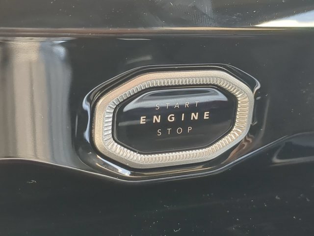 New 2027 Jeep Grand Cherokee Limited AWD/4WD image 36