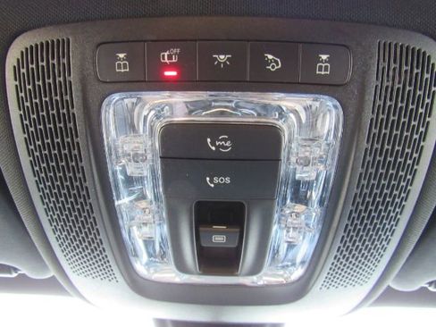 Used 2022 Mercedes-Benz GLA 250 4MATIC w/ Premium Package Lite image 56