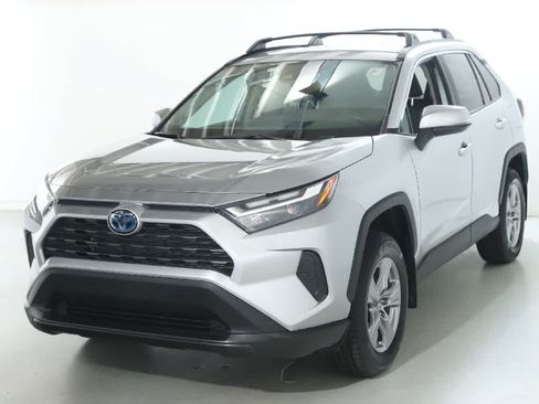 Certified 2024 Toyota RAV4 XLE AWD/4WD image 1