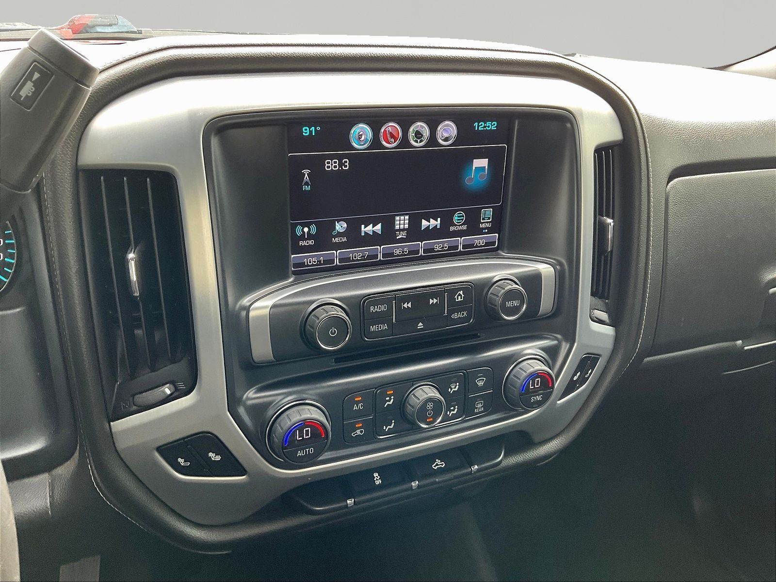 Used 2018 GMC Sierra 1500 SLE w/ SLE Value Package AWD/4WD image 10