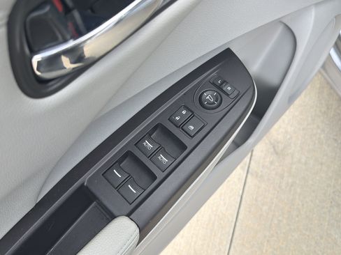 Used 2016 Acura RDX w/ Technology Package AWD/4WD image 6