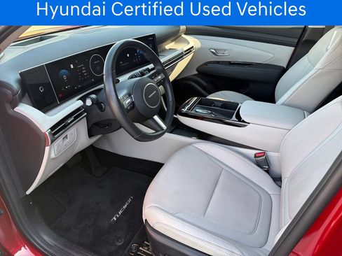 Certified 2025 Hyundai Tucson Limited AWD/4WD image 11