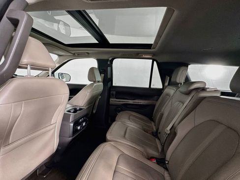 Used 2021 Ford Expedition Max Limited RWD image 19