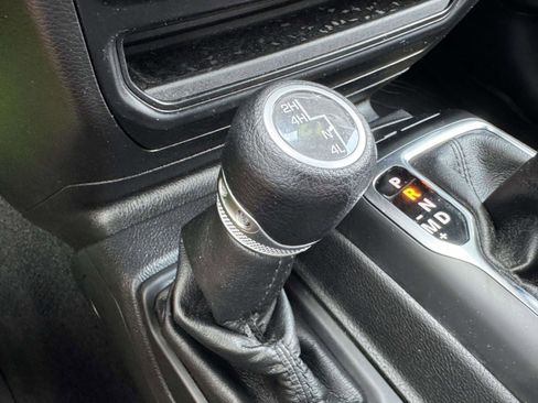 Used 2022 Jeep Wrangler Unlimited Sport AWD/4WD image 12