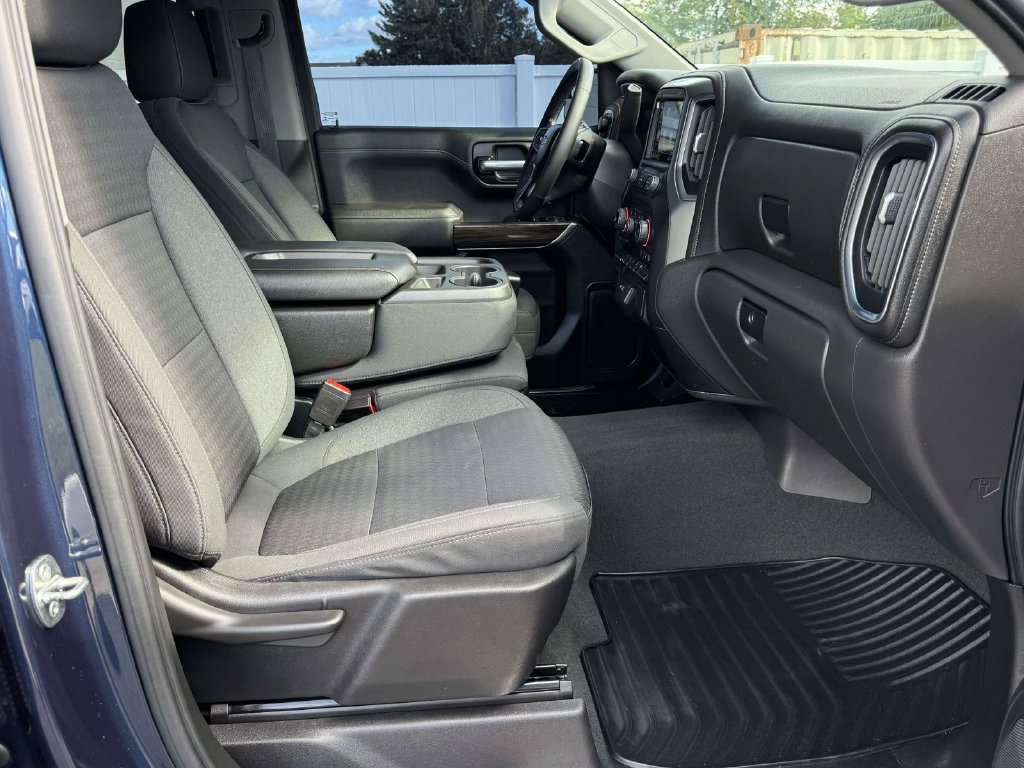 Used 2021 Chevrolet Silverado 1500 LT AWD/4WD image 15