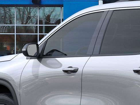 New 2025 Chevrolet Traverse LT w/ Enhanced Driving Package image 36