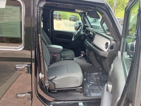 Used 2025 Jeep Wrangler Unlimited Sport S 4xe image 18