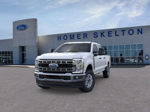 New 2026 Ford F250 XLT w/ FX4 Off-Road Package image 2