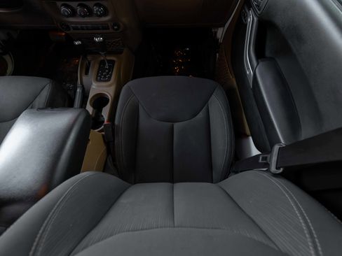 Used 2017 Jeep Wrangler Unlimited Sahara w/ Connectivity Group image 62