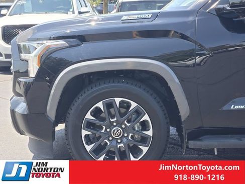 Used 2023 Toyota Sequoia Limited w/ Tow Technology Package AWD/4WD image 9