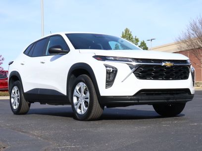 Used 2025 Chevrolet Trax LS