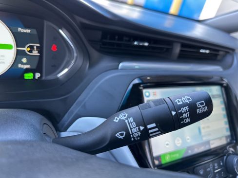 Used 2019 Chevrolet Bolt LT image 28