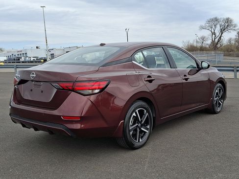 Used 2025 Nissan Sentra SV w/ All-Weather Package image 6