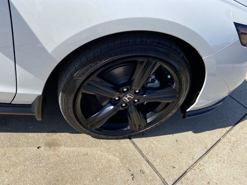 Used 2023 Honda Accord Sport image 32
