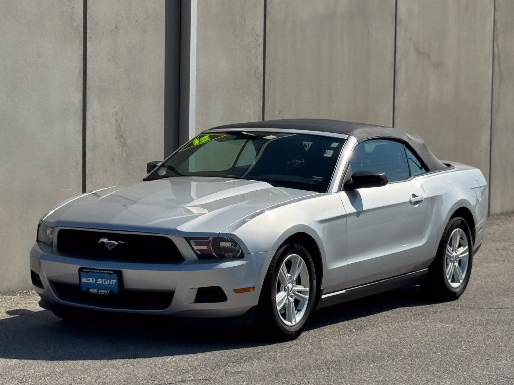 Used 2012 Ford Mustang Convertible RWD image 32