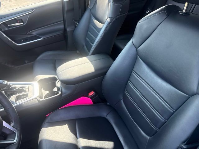 Used 2019 Toyota RAV4 XLE Premium w/ Advanced Technology Package FWD image 24
