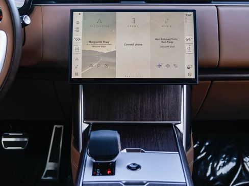 New 2026 Land Rover Range Rover SE AWD/4WD image 13