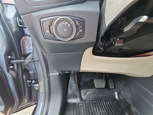 Used 2022 Ford EcoSport S AWD/4WD image 18