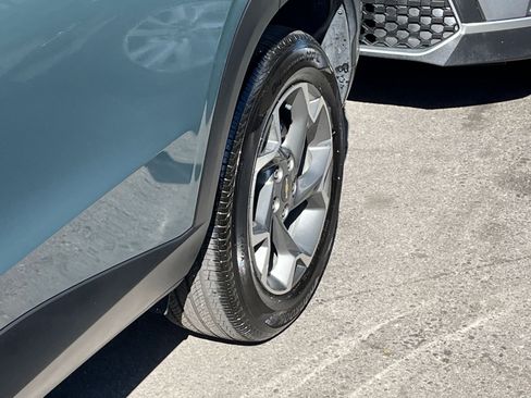 Used 2025 Chevrolet Trax LT image 31