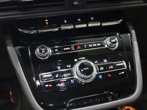 Used 2021 Lincoln Corsair FWD w/ Premium Package image 14