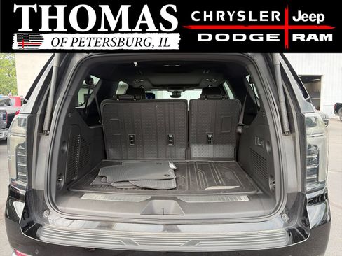 Used 2026 Chevrolet Suburban High Country AWD/4WD image 28