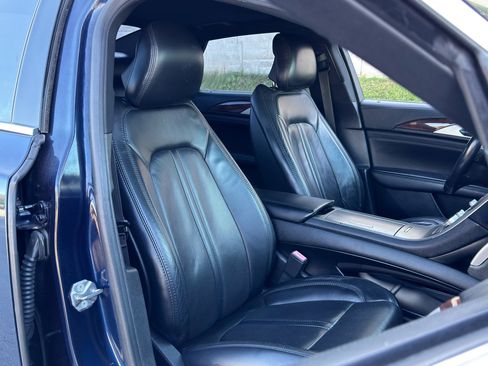 Used 2017 Lincoln MKZ Reserve w/ Climate Package image 35