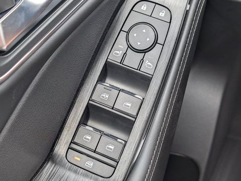 New 2026 Nissan Rogue Platinum AWD/4WD image 12