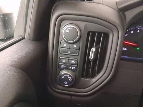 Used 2025 Chevrolet Silverado 2500 W/T w/ WT Convenience Package image 19