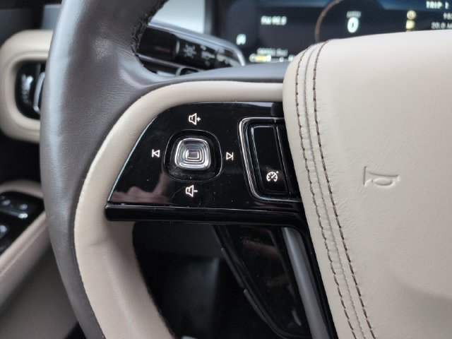 Used 2021 Lincoln Aviator AWD w/ Elements Package image 41