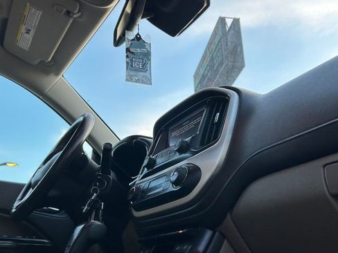 Used 2018 GMC Canyon SLT w/ Driver Alert Package image 11