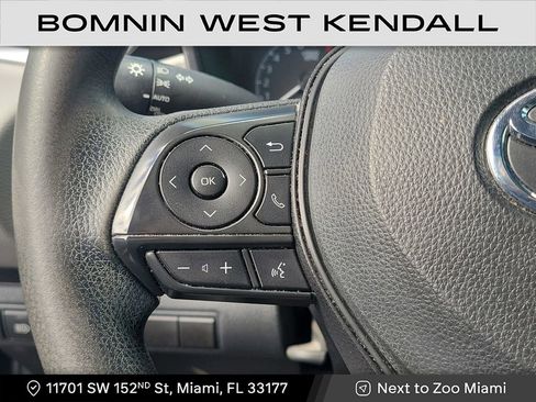 Used 2021 Toyota Corolla LE image 17