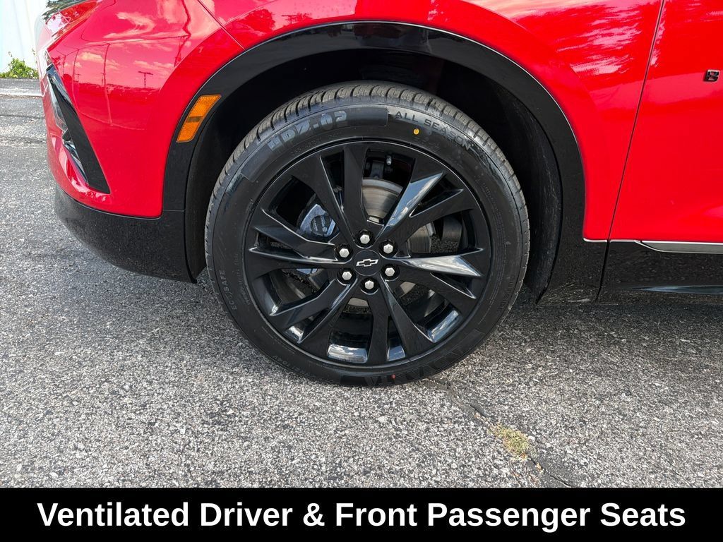 Used 2020 Chevrolet Blazer RS FWD image 33