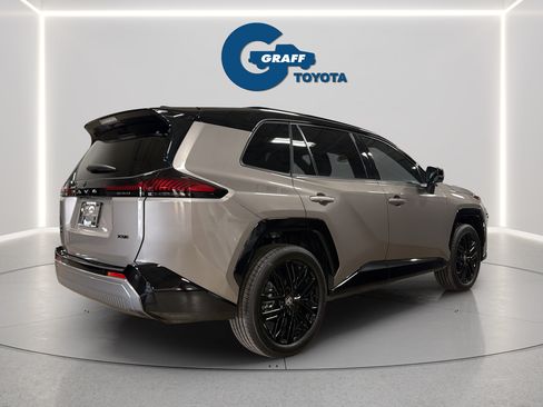 Used 2026 Toyota RAV4 XSE w/ Weather Package AWD/4WD image 7