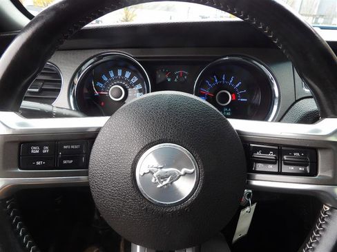 Used 2013 Ford Mustang Coupe image 16