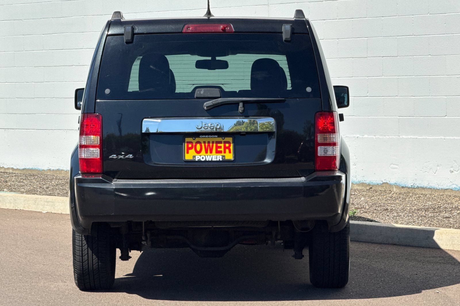 Used 2012 Jeep Liberty Sport AWD/4WD image 5