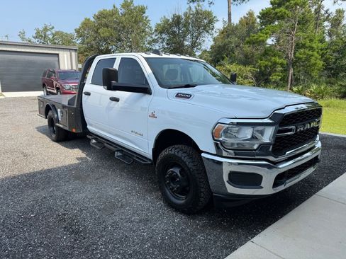 Used 2020 RAM 3500 Tradesman w/ Chrome Appearance Group AWD/4WD image 5