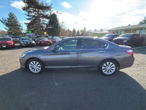 Used 2015 Honda Accord Touring image 6